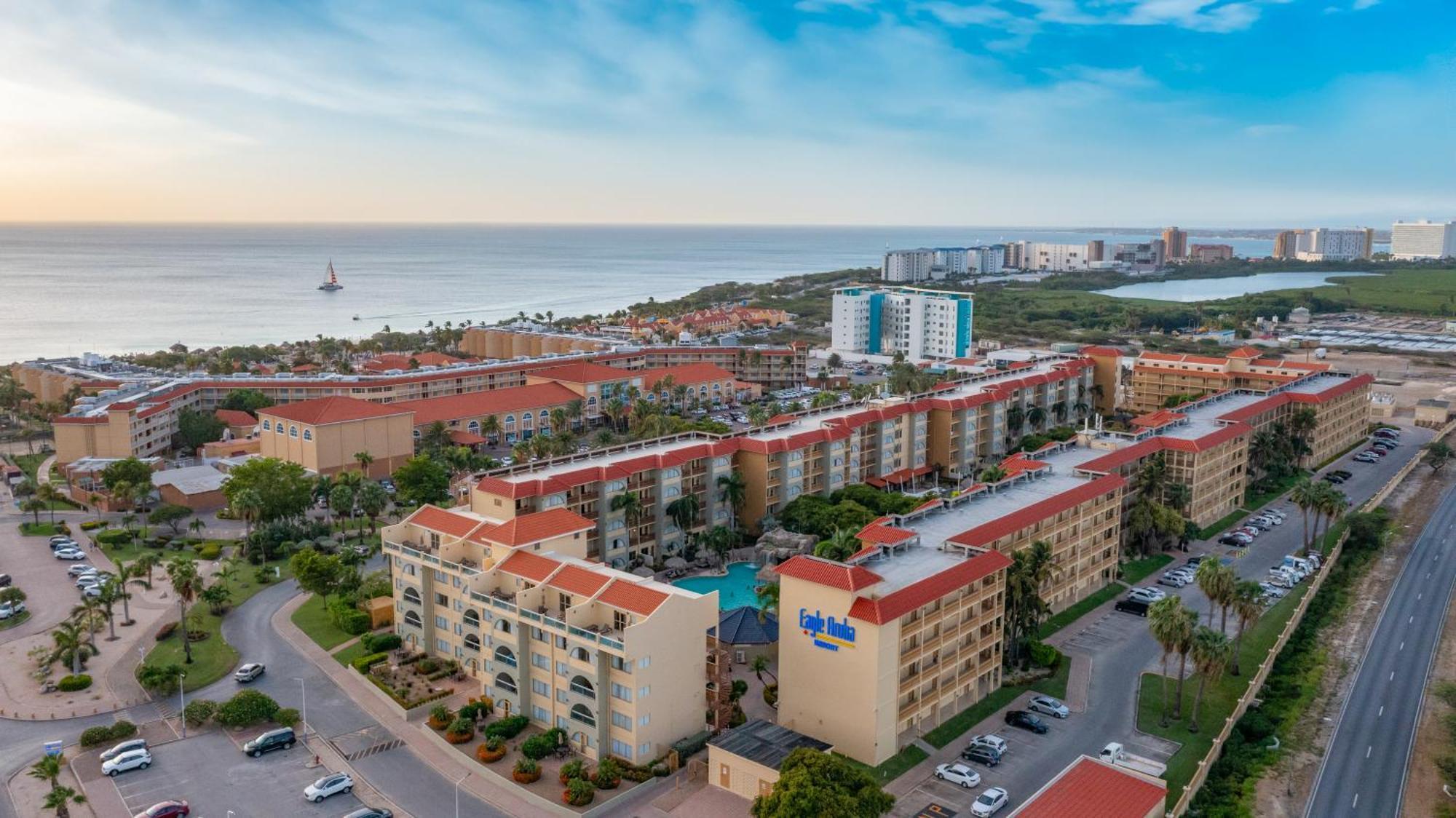 Eagle Aruba Resort Палм Бийч Екстериор снимка