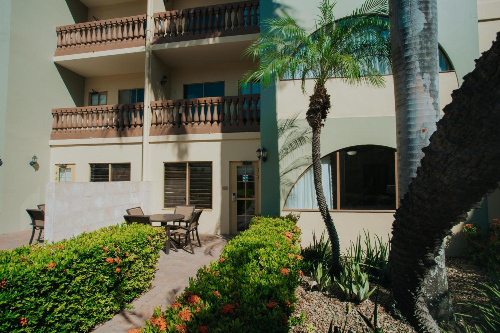 Eagle Aruba Resort Палм Бийч Екстериор снимка
